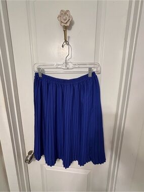 Banana Republic Pleated Midi Skirt in Royal Blue